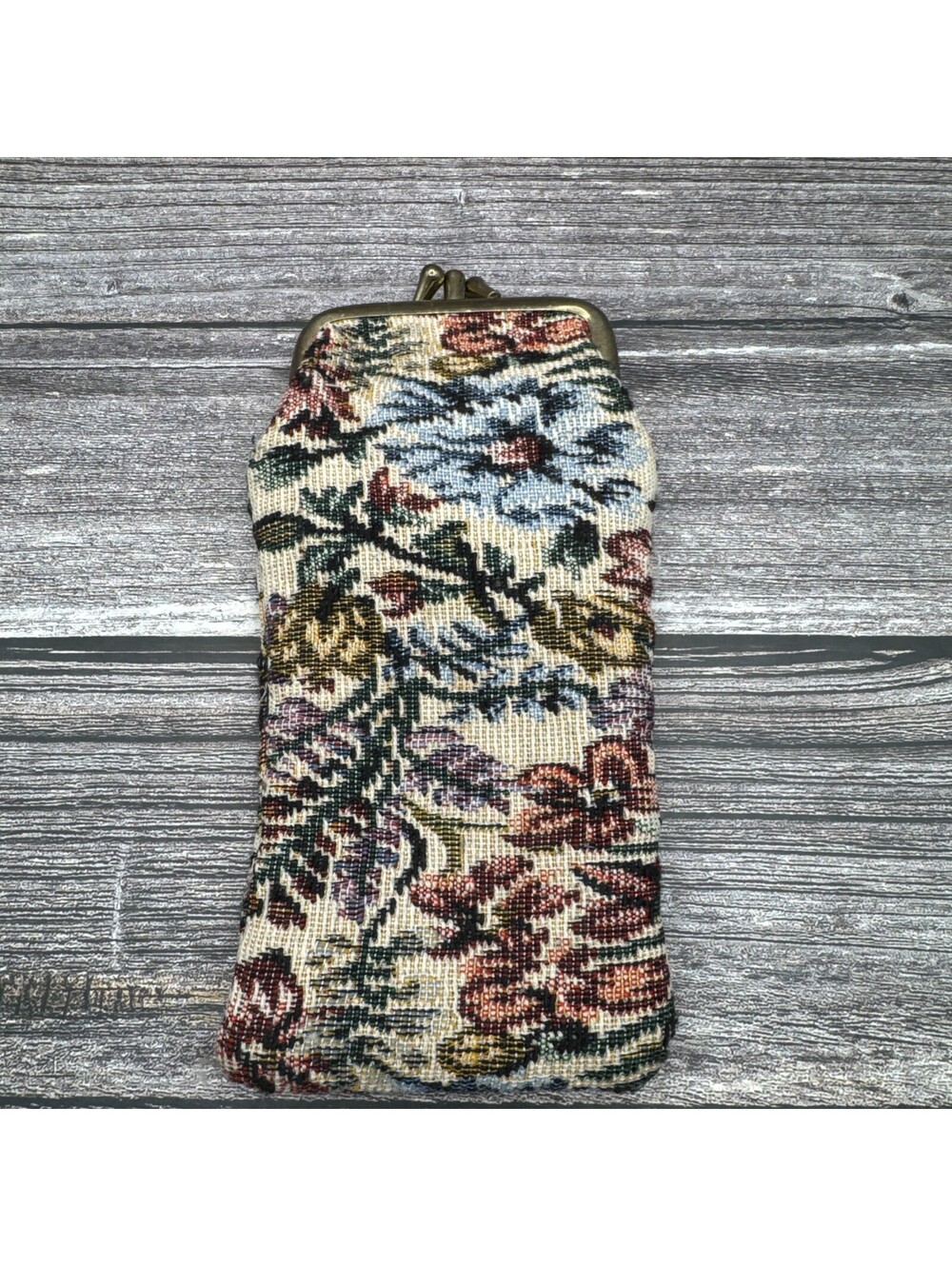 Vintage Floral Tapestry Eyeglass Case 6.5” Kiss Lock Closure Grannycore Cottage